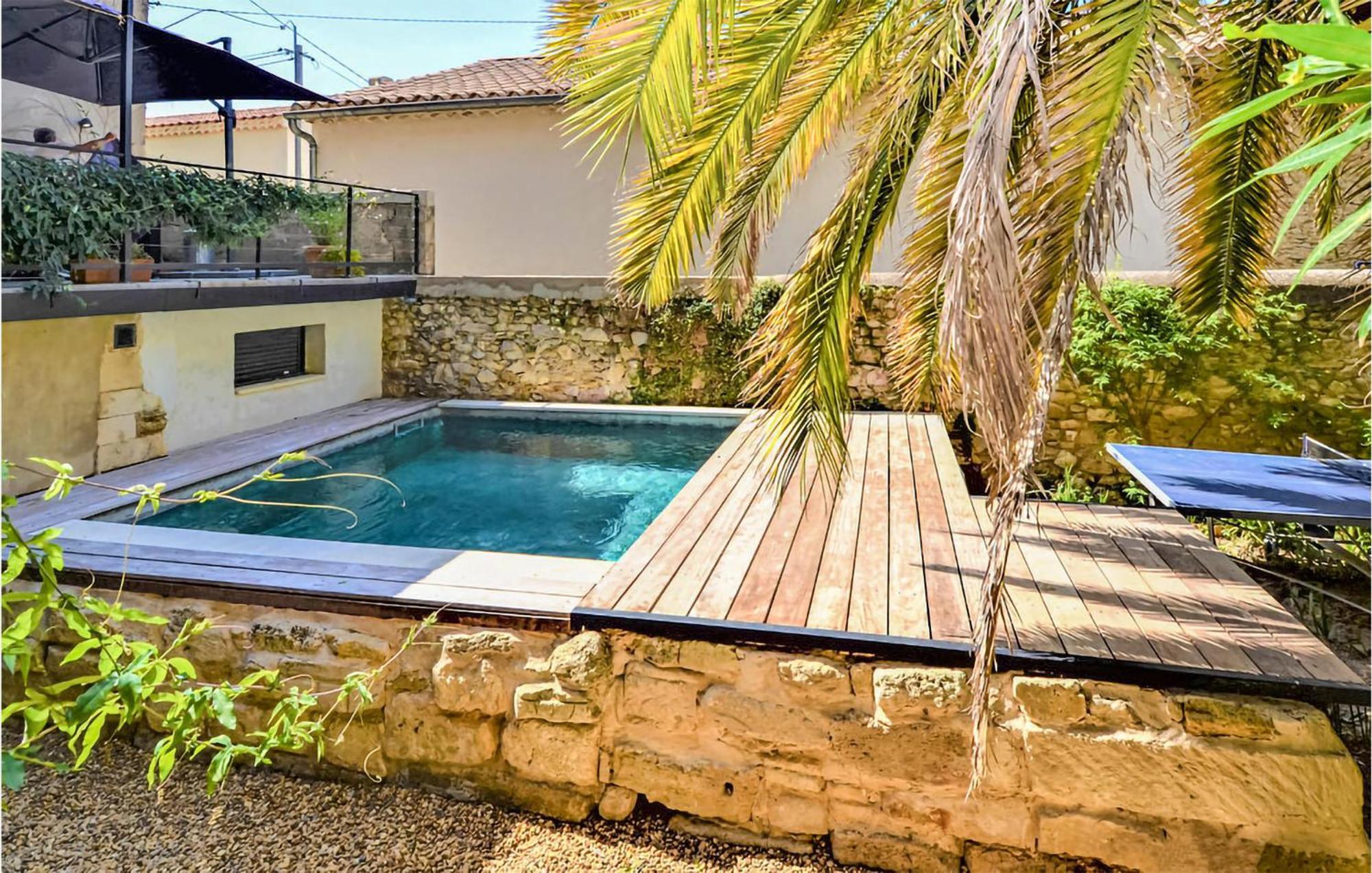 Awesome Apartment In Pujaut With Swimming Pool Kültér fotó